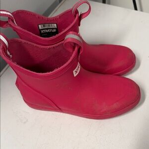 Xtratuf Kids' Waterproof Pink Boots